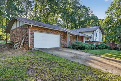 510 4th Avenue NE, Conover, NC 28613 - Photo 3