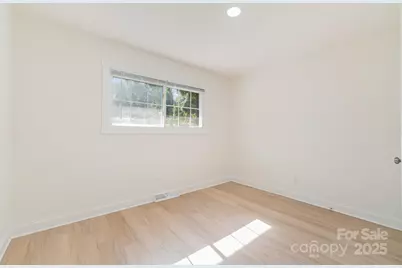 2427 Danforth Lane, Charlotte, NC 28208 - Photo 23