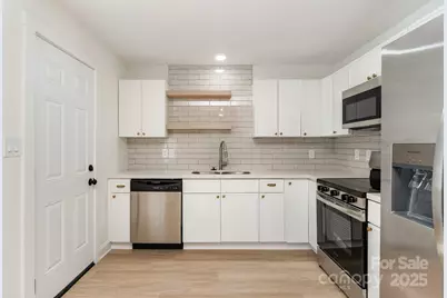 2427 Danforth Lane, Charlotte, NC 28208 - Photo 11