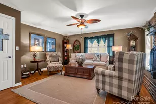 130 Briarwood Dr, Rutherfordton, NC 28139 - Photo 5