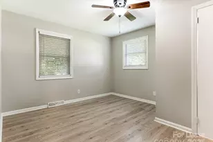 2909 Southwest Blvd, Charlotte, NC 28216 - Photo 13