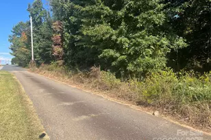 205 Craftsman Dr, Morganton, NC 28655 - Photo 1