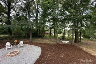 102 Stephens Dr, Morganton, NC 28655 - Photo 3