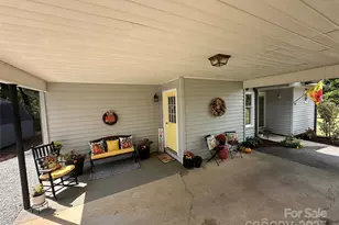 102 Stephens Dr, Morganton, NC 28655 - Photo 9