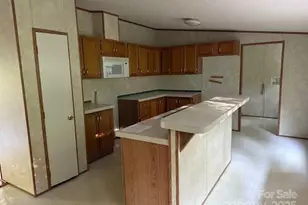 623 Shadowood Dr, Spruce Pine, NC 28777 - Photo 5