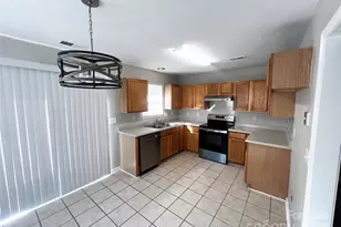 7111 Rumple Rd, Charlotte, NC 28262 - Photo 3