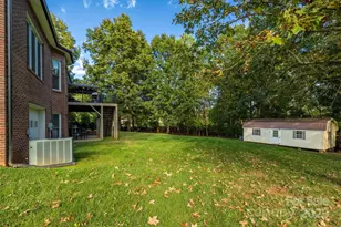 11 Greenway Dr, Granite Falls, NC 28630 - Photo 9