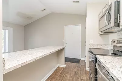 6165 Meadow Rose Lane, Charlotte, NC 28215 - Photo 7