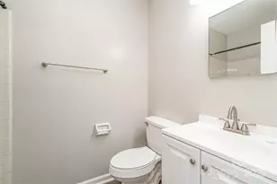 6165 Meadow Rose Ln, Charlotte, NC 28215 - Photo 21