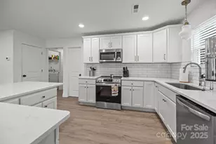 1100 Jenkins Dr, Charlotte, NC 28212 - Photo 7