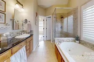 2400 Carriage Ln, Lincolnton, NC 28092 - Photo 19