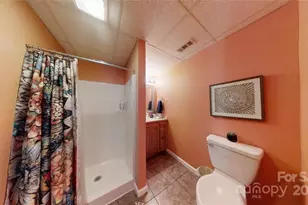 2400 Carriage Ln, Lincolnton, NC 28092 - Photo 35