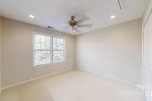 2400 Carriage Ln, Lincolnton, NC 28092 - Photo 25