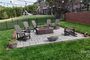 2400 Carriage Ln, Lincolnton, NC 28092 - Photo 3