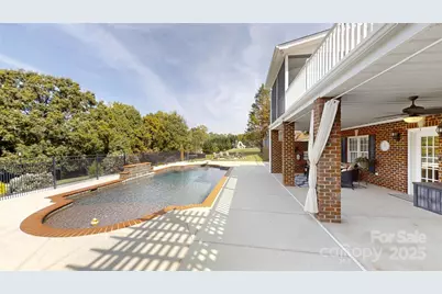 2400 Carriage Lane, Lincolnton, NC 28092 - Photo 45