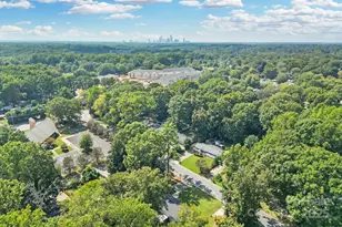 3734 Dunwoody Dr, Charlotte, NC 28215 - Photo 3