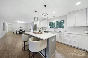 3734 Dunwoody Dr, Charlotte, NC 28215 - Photo 9