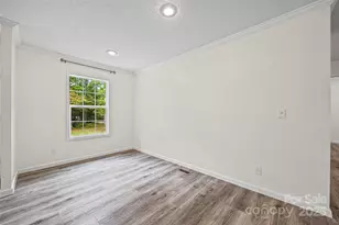 2025 Kisatchie Dr, Hickory Grove, SC 29717 - Photo 7