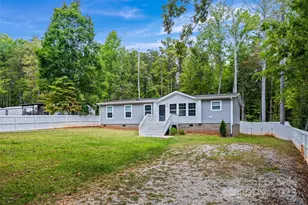 2025 Kisatchie Dr, Hickory Grove, SC 29717 - Photo 25