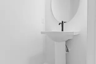 3956 Hager Dr, Charlotte, NC 28208 - Photo 9