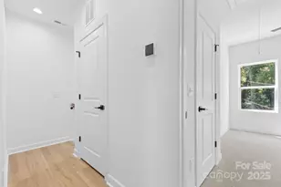 3956 Hager Dr, Charlotte, NC 28208 - Photo 17