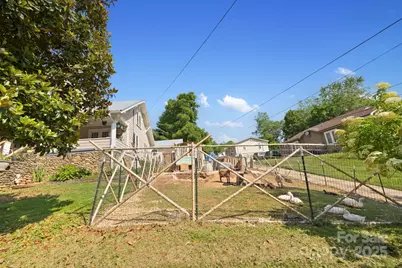 31 Abbott Road, Clyde, NC 28721 - Photo 23