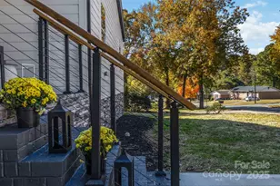 3008 Cricketeer Dr, Charlotte, NC 28216 - Photo 5