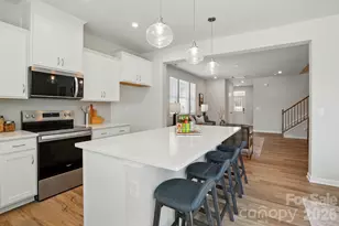 625 Cassidy Ct, Clover, SC 29710 - Photo 5