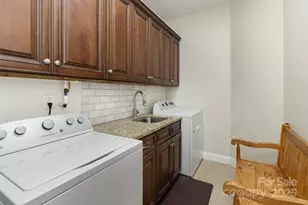 4321 Rolling Acres Rd, Charlotte, NC 28213 - Photo 19