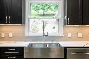 91 Carter Cove Rd, Asheville, NC 28804 - Photo 19