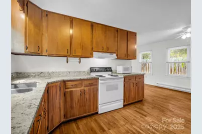 6 Beech Street, Black Mountain, NC 28711 - Photo 15