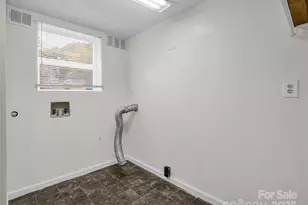 6 Beech St, Black Mountain, NC 28711 - Photo 23