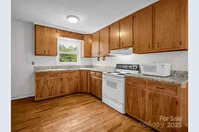 6 Beech Street, Black Mountain, NC 28711 - Photo 13