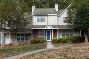 9105 Exbury Ct, Charlotte, NC 28269 - Photo 3