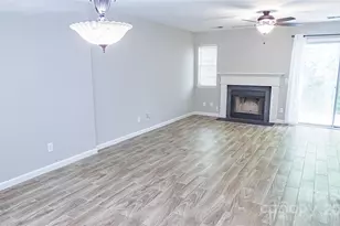 9105 Exbury Ct, Charlotte, NC 28269 - Photo 9