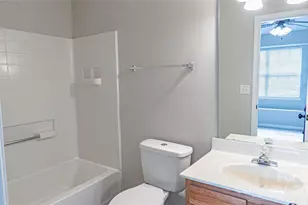 9105 Exbury Ct, Charlotte, NC 28269 - Photo 19