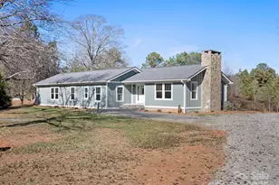 100 Gilbert Rd, Columbus, NC 28722 - Photo 1