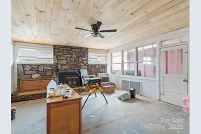 505 E Main Street, Burnsville, NC 28714 - Photo 21