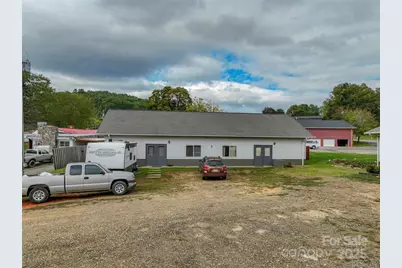 505 E Main Street, Burnsville, NC 28714 - Photo 9