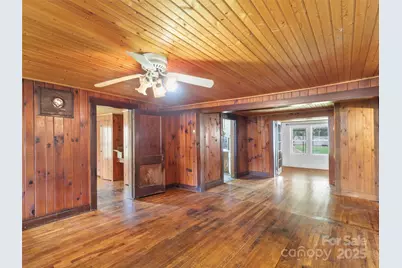 505 E Main Street, Burnsville, NC 28714 - Photo 15