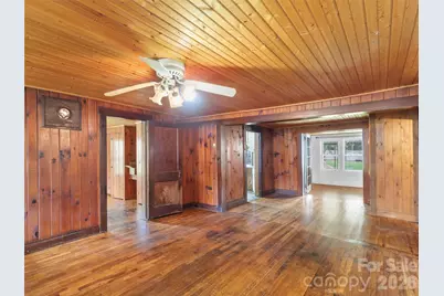 505 E Main Street, Burnsville, NC 28714 - Photo 15