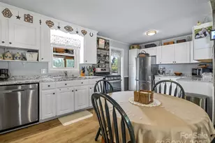 12 Lister Rd, Taylors, SC 29687 - Photo 11