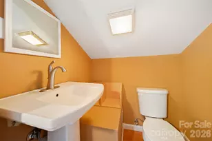 609 2nd St NE, Hickory, NC 28601 - Photo 15