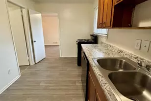 1424 Wembley Dr, Charlotte, NC 28205 - Photo 31