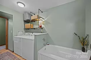 70 N Garden Ct, Fletcher, NC 28732 - Photo 33