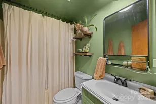 70 N Garden Ct, Fletcher, NC 28732 - Photo 37