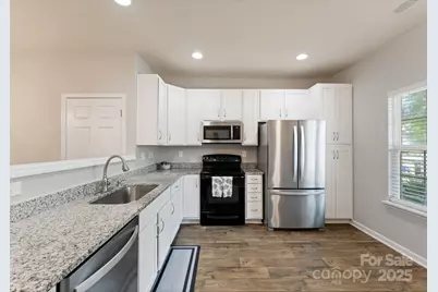 13635 Singleleaf Lane, Charlotte, NC 28278 - Photo 3