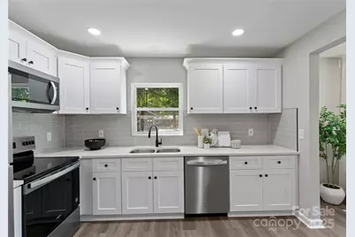 2900 Enfield Road, Charlotte, NC 28205 - Photo 11