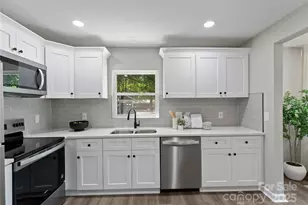 2900 Enfield Rd, Charlotte, NC 28205 - Photo 11