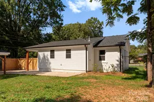 2900 Enfield Rd, Charlotte, NC 28205 - Photo 29